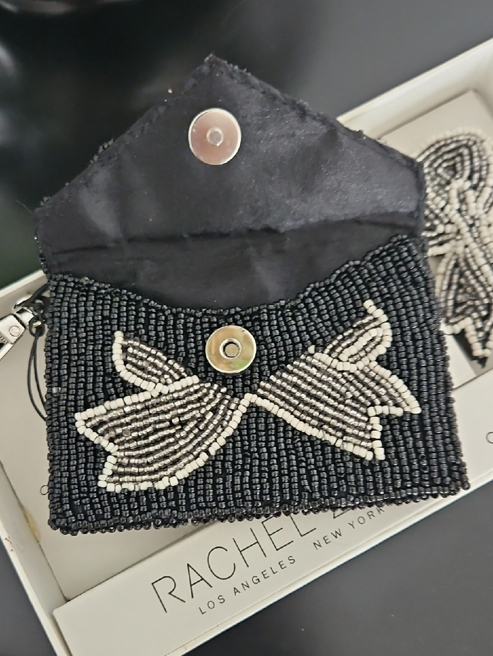 Rachel Zoe Black & White Beaded Card Case with Bow Bag Charm - NIB GIFTABLE! - Picture 4 of 10
